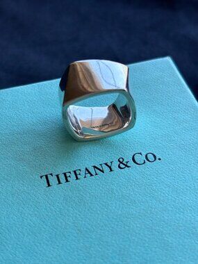 Tiffany & Co and Frank Gehry Torque Ring in Sterling Silver - Size 6.5